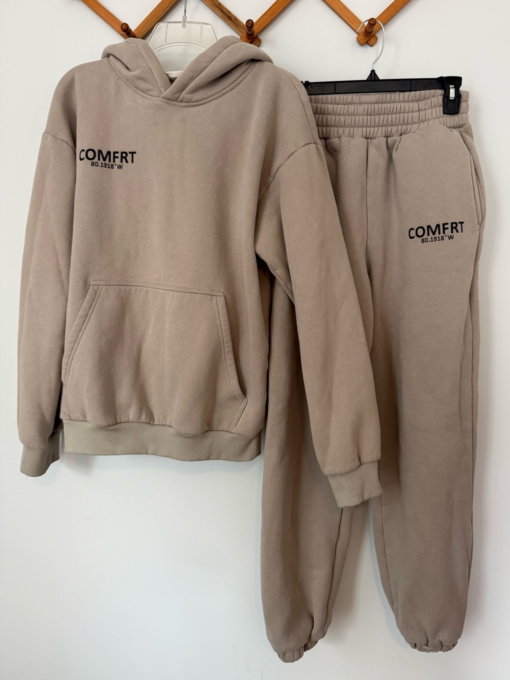 Comfrt Coordinate Hoodie and Joggers Small Tan
